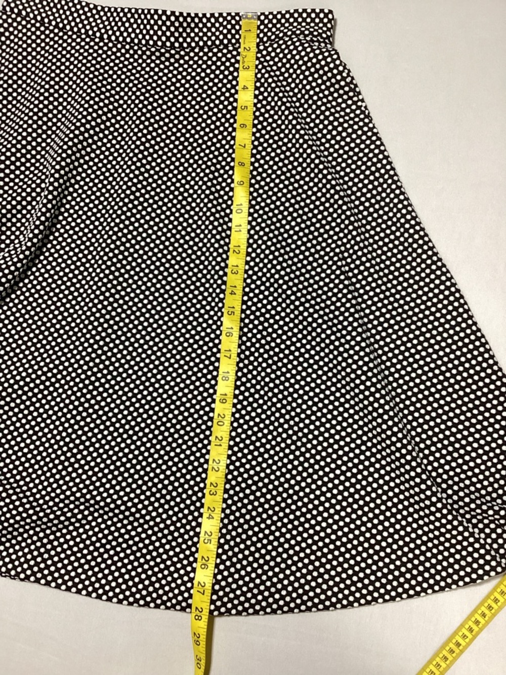 Banana Republic Black and White Dot Jacquad A-Line Midi Skirt - Picture 13 of 13